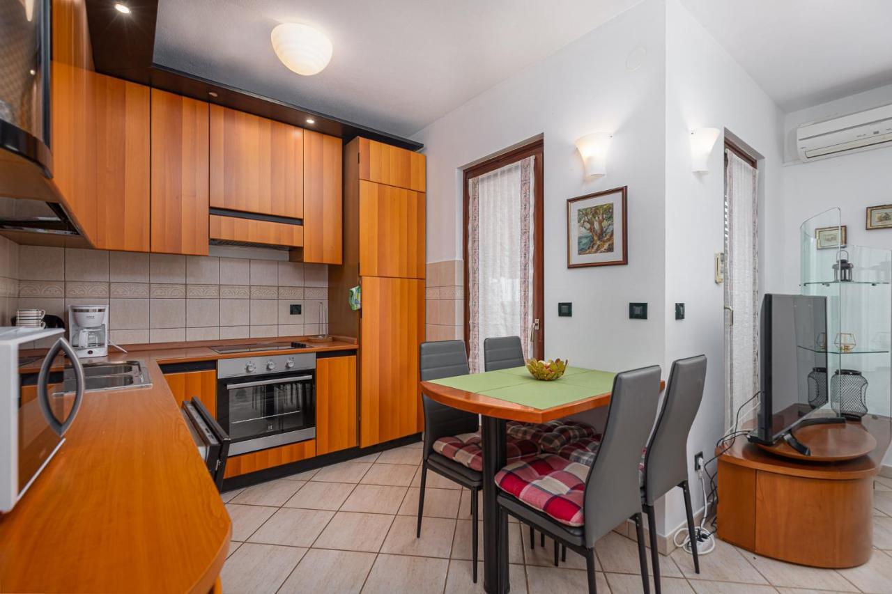 פורץ Sea View Apartment - Roberto מראה חיצוני תמונה