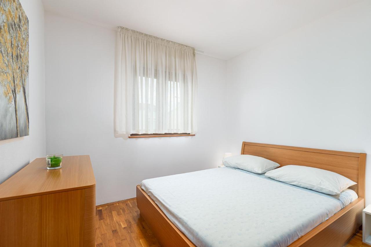 פורץ Sea View Apartment - Roberto מראה חיצוני תמונה